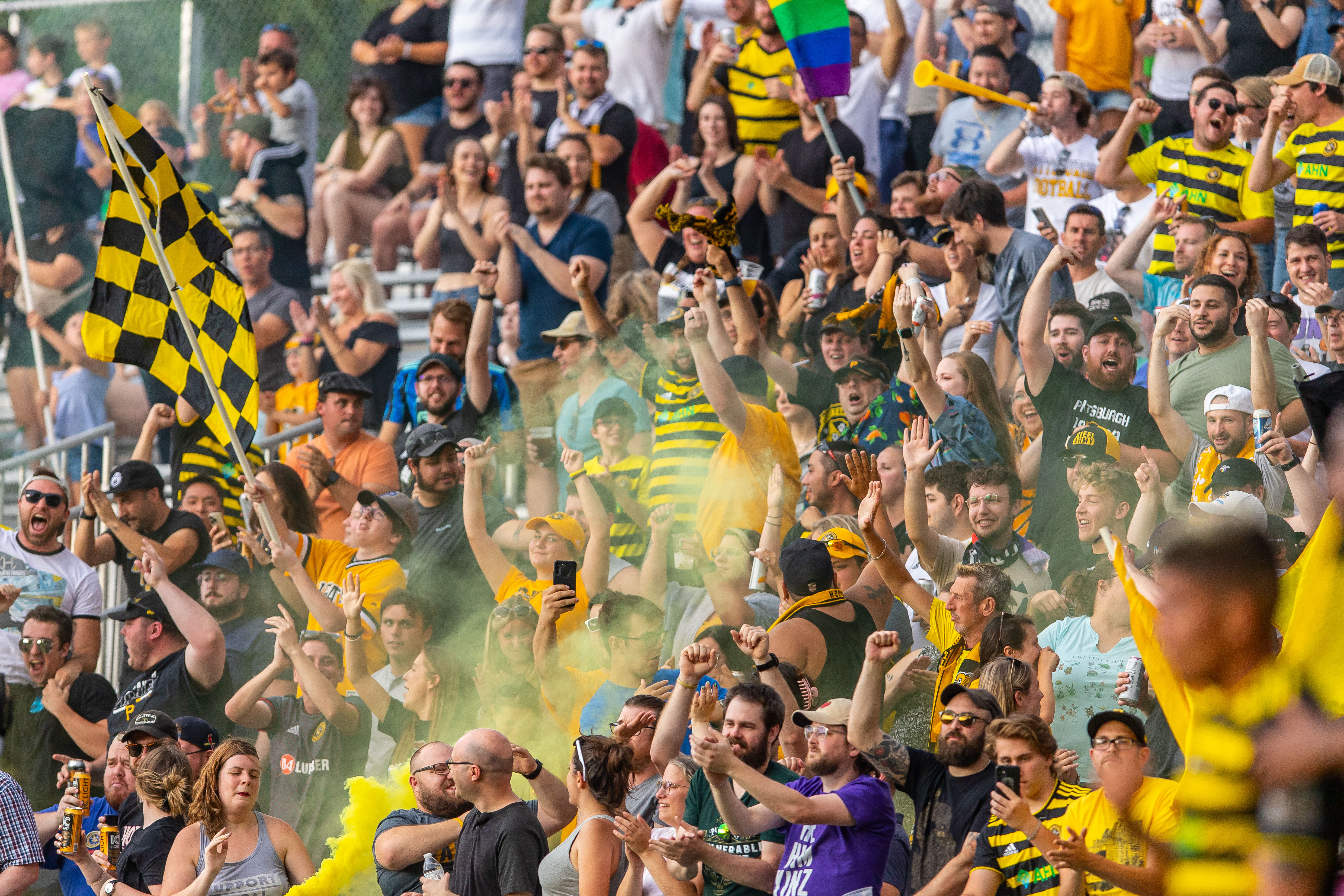 Hounds matches to air on Pittsburgh's CW featured image