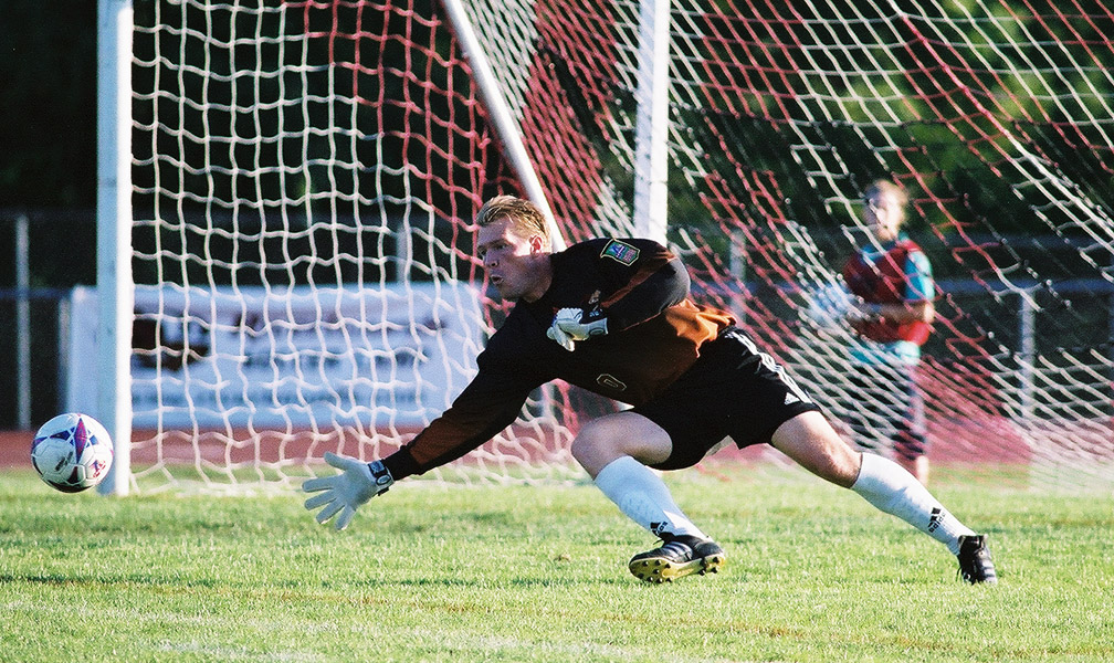 Pittsburgh Riverhounds goalkeeper Randy Dedini dives to make a save during the club's inaugural 1999 season.