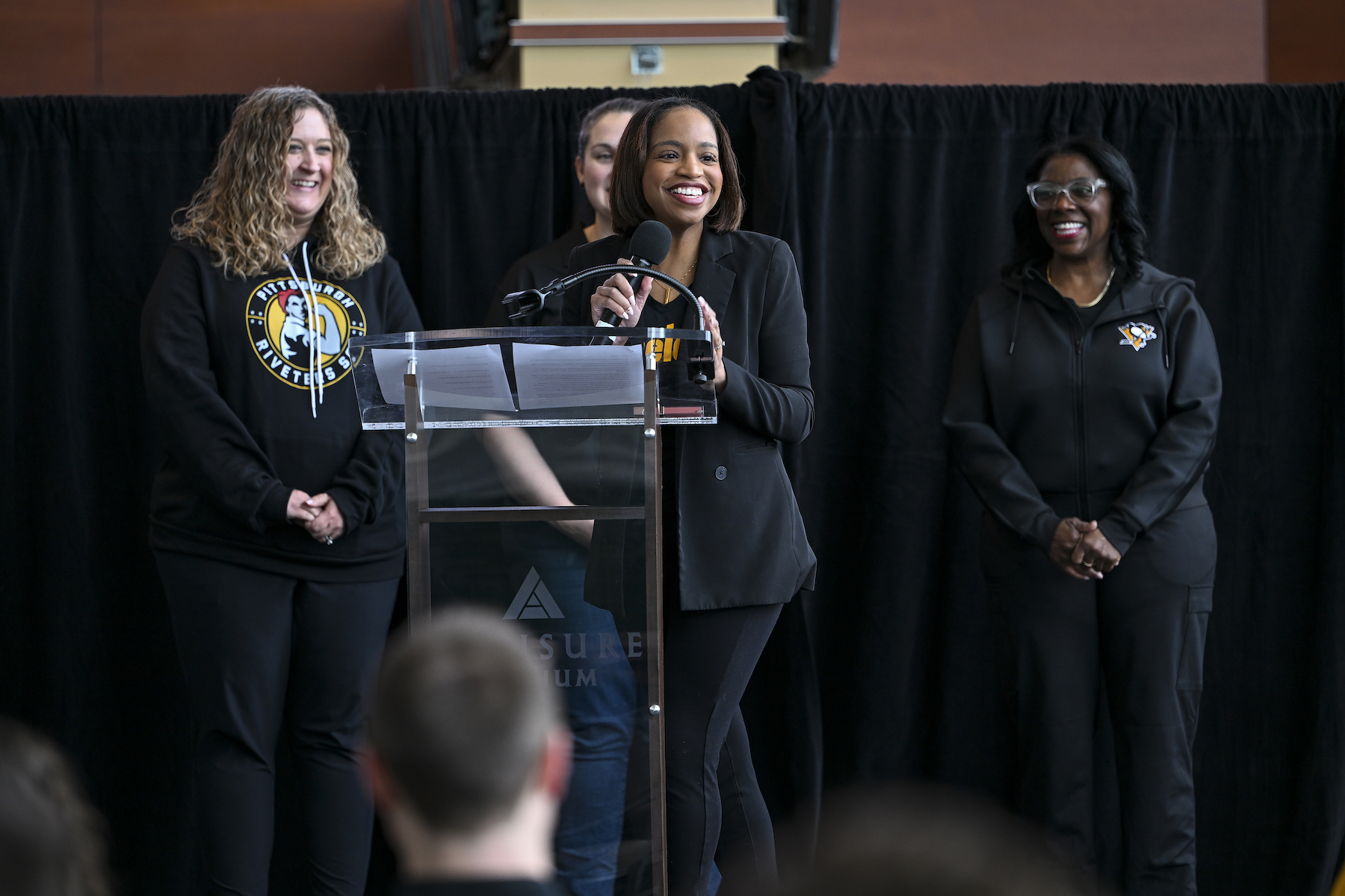 Pittsburgh teams gather for Girls & Women in Sports Day event