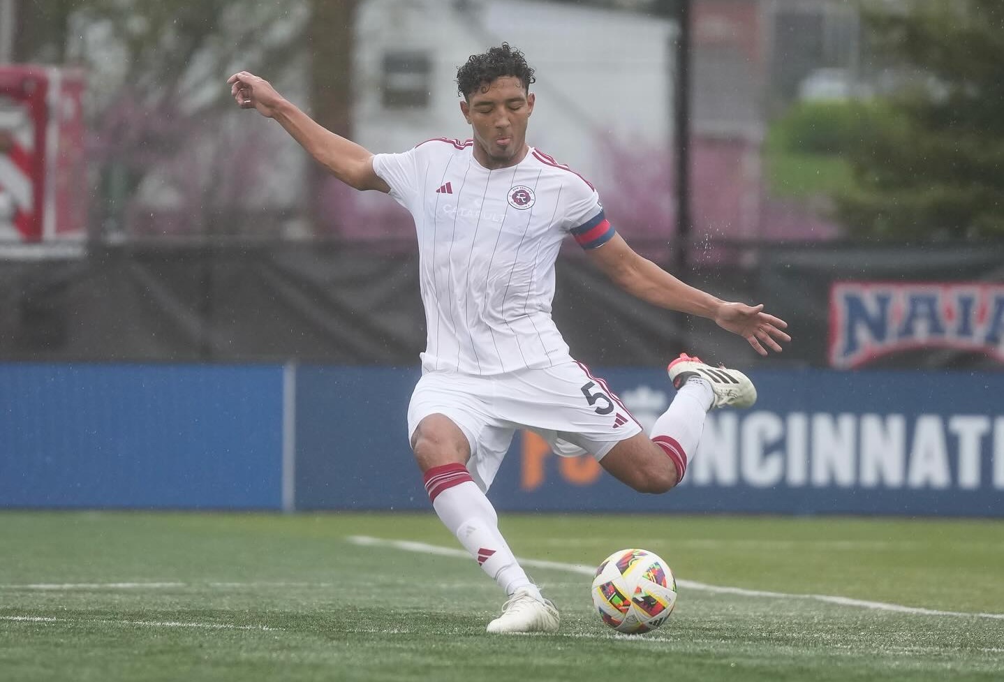 Former New England Revolution 2 defender Victor Souza has signed with Pittsburgh Riverhounds SC for the 2026 season.
