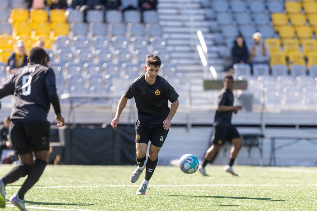 Pittsburgh Riverhounds defender Beto Ydrach moves to the ball in the team's preseason match against Lexington SC on Feb. 21, 2026 at Highmark Stadium in Pittsburgh. (Photo: Mallory Neil/Riverhounds SC)