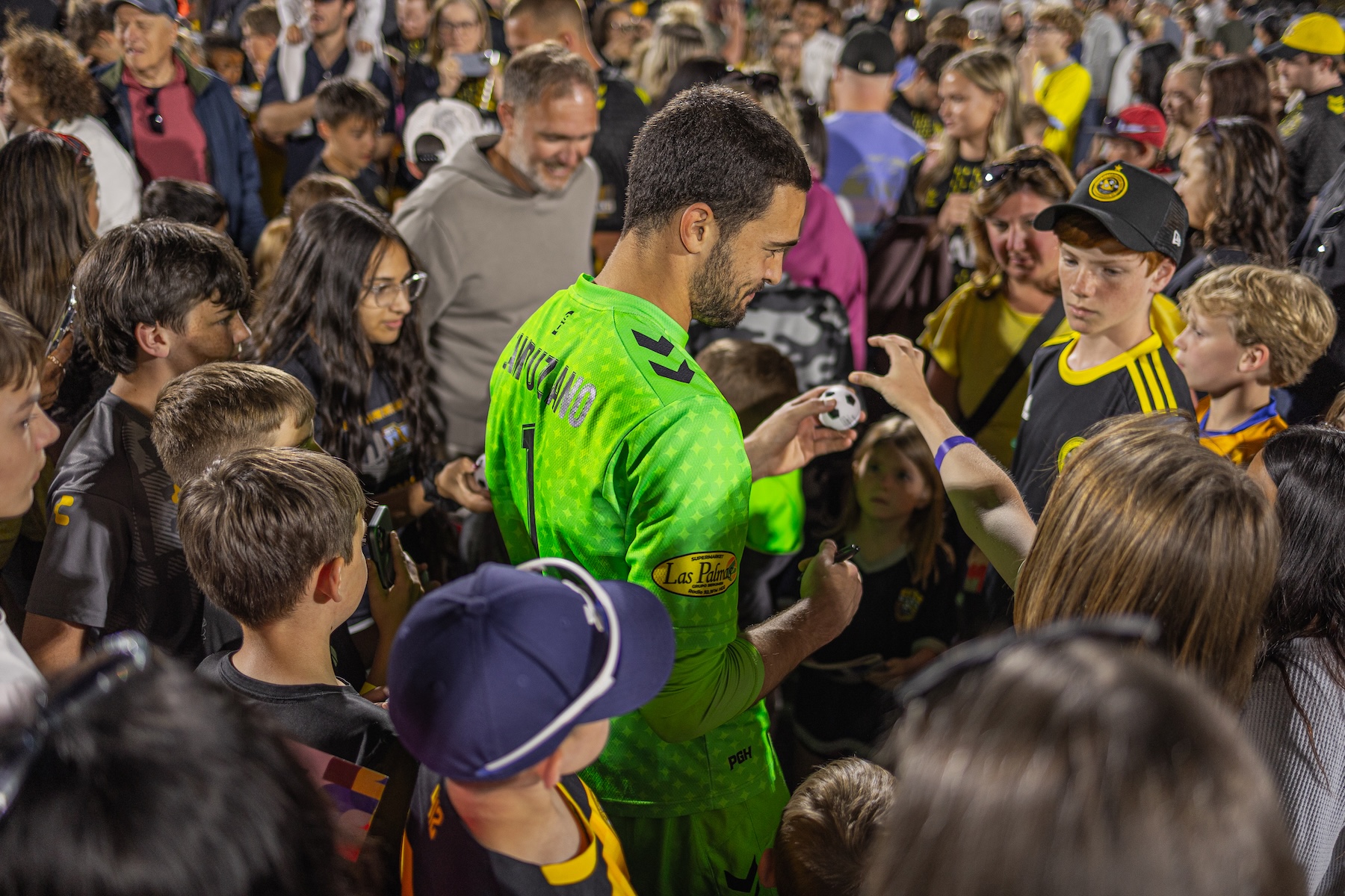 Goalkeeper Nico Campuzano signs autographs for fans after the team's win over Miami FC on May 30, 2026 at F.N.B. Stadium in Pittsburgh. (Photo: John Sykes/Riverhounds SC)