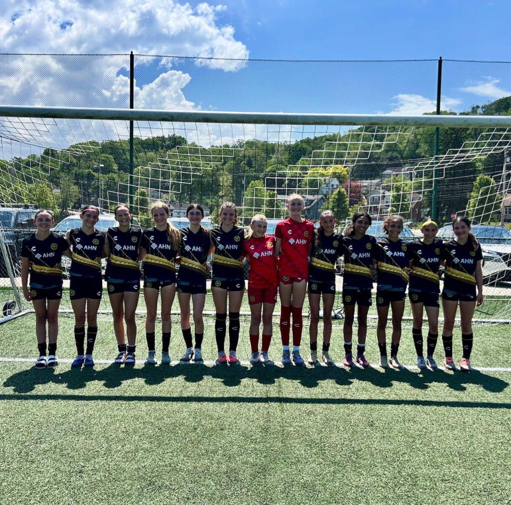The Riverhounds Academy 2013 ECNL Girls